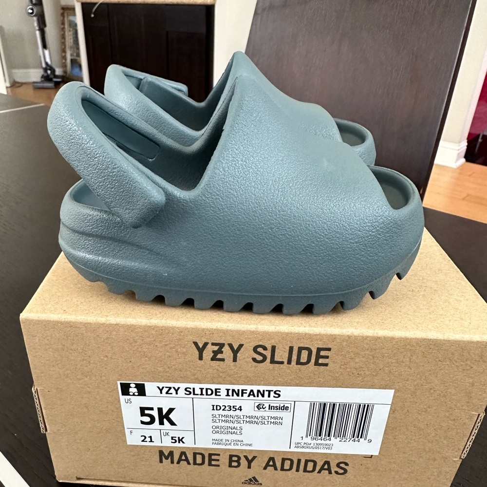 Adidas Yeezy Slide Infant Size 5 Slate Marine New With Box NWT